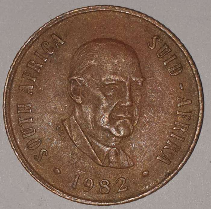 1982 - 2 CENT COIN (TWO CENT COIN) - RSA - BRONZE - KM#83 - BILINGUAL LEGEND - WILDEBEEST
